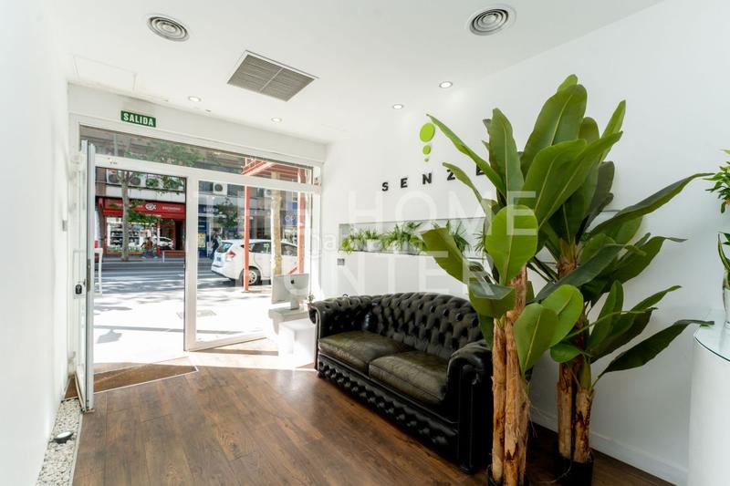Foto c70b49e6-de98-4d39-ae0a-ee8fa977db5d. Local comercial a Quintana Madrid
