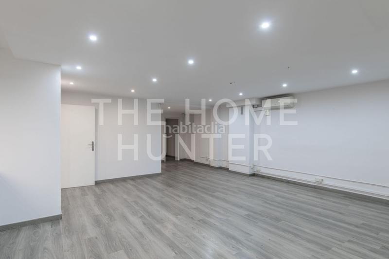 Foto 4b3eaf91-9d28-436c-b154-65bd1a6e497a. Lloguer oficina amb calefacció a Barri de les Corts Barcelona