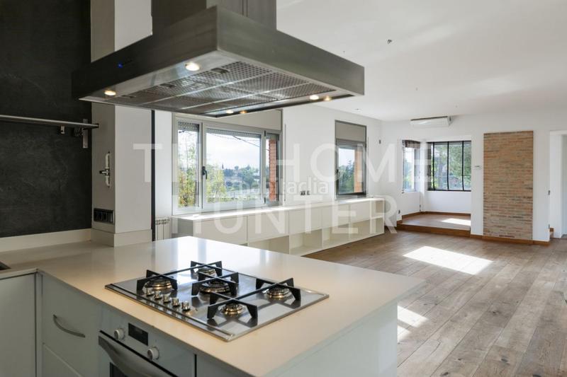 Foto 90587ae9-e577-4da9-8a02-194a58f65e2e. Casa amb calefacció piscina a Bellaterra