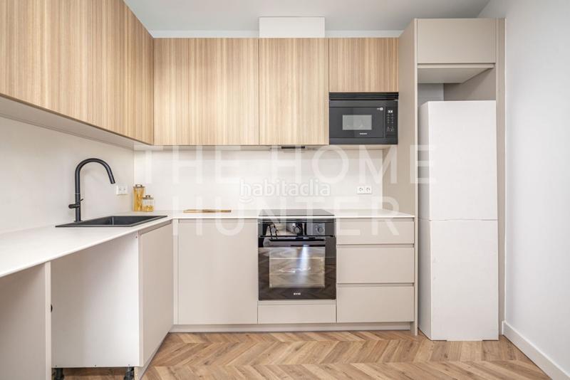 Foto bdec219c-01aa-4fac-805a-d4de0cc968b8. Pis amb calefacció a Cortes-Huertas Madrid