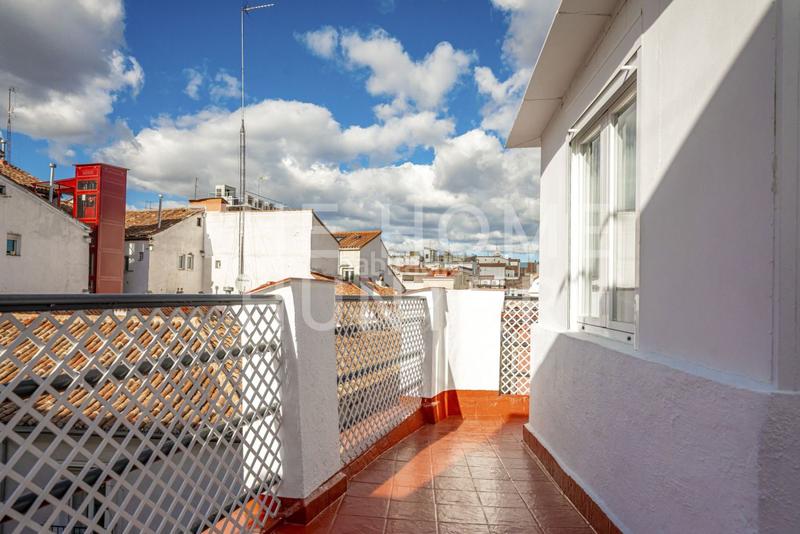 Foto f4f6dcee-2243-4c4e-9631-edb5c5efcfe3. Pis amb calefacció a Cortes-Huertas Madrid