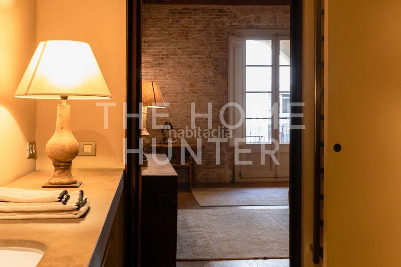 Foto cc1b7034-be8d-4e4d-8176-101c182142de. Pis amb calefacció a Raval Barcelona