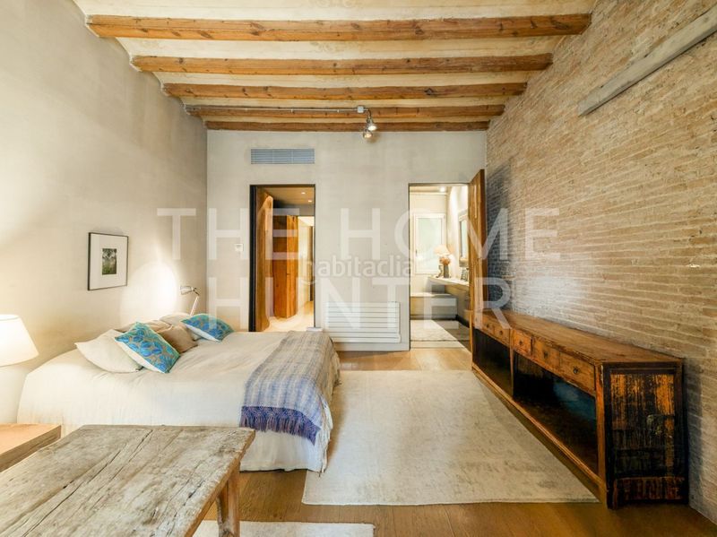 Foto 6fcbc3fe-e907-4c8b-b8fc-383890b2d9e3. Pis amb calefacció a Raval Barcelona