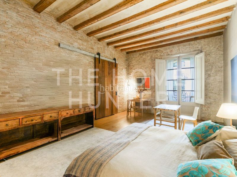 Foto e3a18daf-27d0-473b-9f00-08b8136febfe. Pis amb calefacció a Raval Barcelona