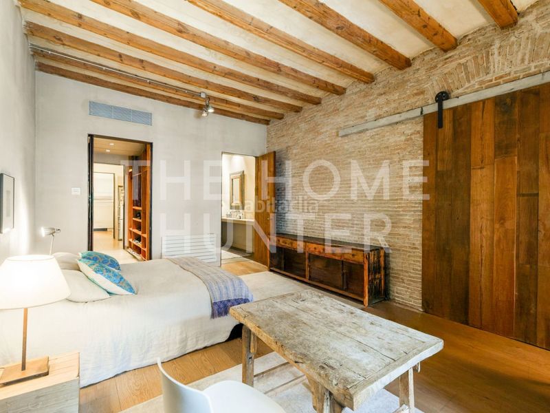 Foto f601d158-e001-4281-9fe7-71fa8c75f815. Pis amb calefacció a Raval Barcelona