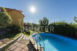 Casa  Cl venus de (colines). Casa de 135 m2 con piscina y vistas en venta en olivella