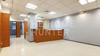 Location Bureau  Cl valencia. Oficina de 180 m2 en alquiler en la dreta de leixample, barcelon