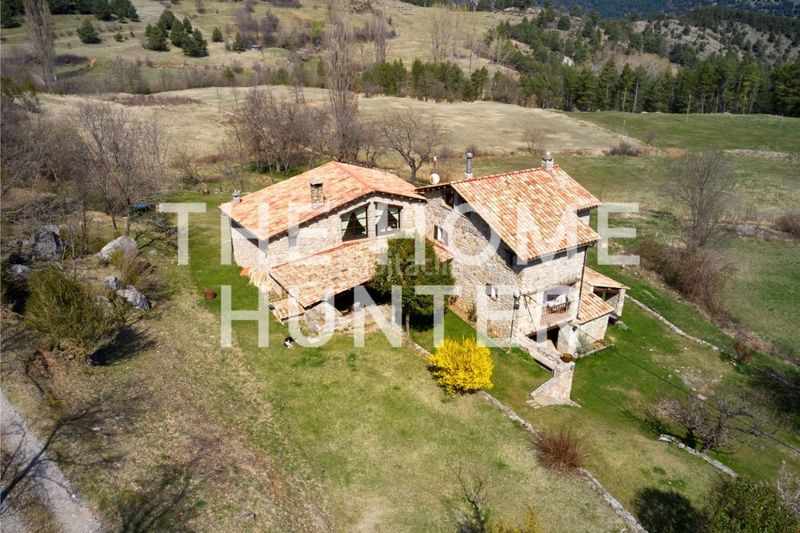 Foto 7aacd1ae-2420-46ae-8284-0221fba1fbac. Casa amb calefacció aparcament a Saldes