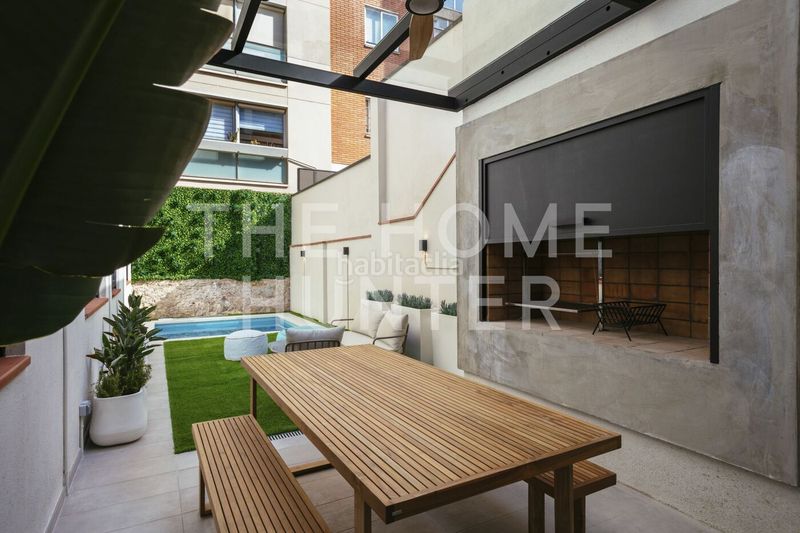 Foto 13354d29-7fb2-417c-82c3-2b2e97cafa97. Casa amb calefacció aparcament piscina a Sagrada Família Barcelona