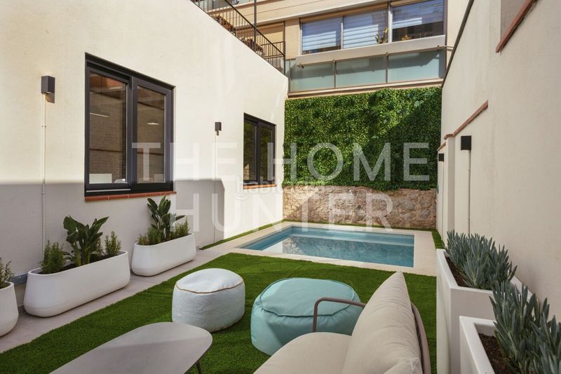 Foto 4ac446ad-4dd1-4278-966d-ab192cb8b341. Casa amb calefacció aparcament piscina a Sagrada Família Barcelona