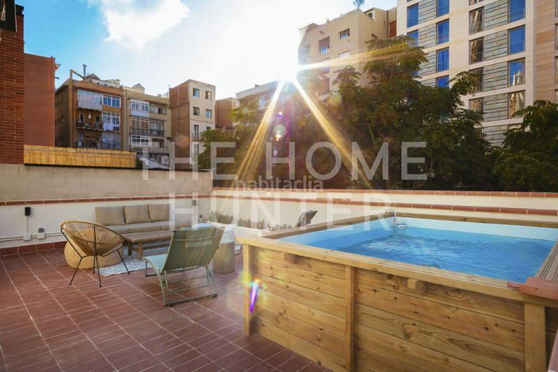 Foto 5937232f-3bcb-486a-bc4a-b7b9366c238e. Casa amb calefacció aparcament piscina a Sagrada Família Barcelona