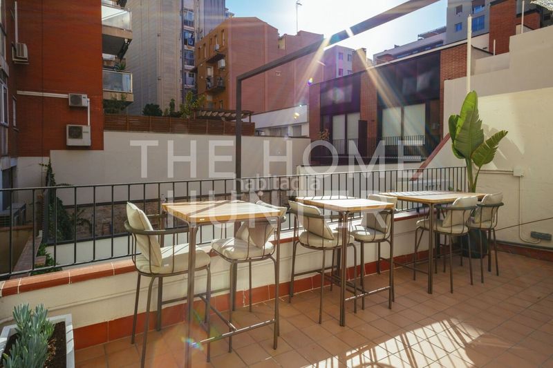 Foto 6cee48aa-ac62-430a-be48-9a18f46b4283. Casa amb calefacció aparcament piscina a Sagrada Família Barcelona