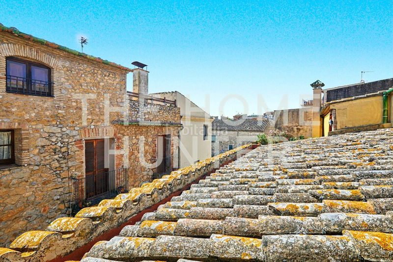 Foto 261f8137-fe72-40b6-8da3-2881541d3e82. Casa amb calefacció a Ventalló