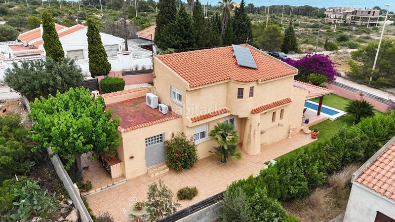 Foto 3a6e4fbd-1b53-4678-8877-07725f11a0c0. Chalet dans vía po polígono 9c 15 dans Costa Sur Peñíscola