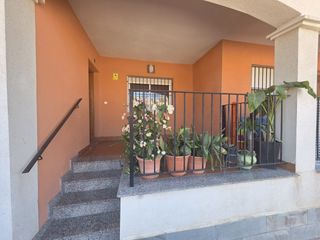 Planta baja en Avenida de tarquinales 2. Exclusiva vivienda en planta baja con entrada independiente, por