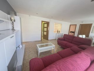 Planta baixa a Avenida de tarquinales 2. Exclusiva vivienda en planta baja con entrada independiente, por