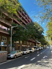 Flat  Carrer d'espronceda. Hogar amplio y reformado en el clot: luz, comodidad y ubicación