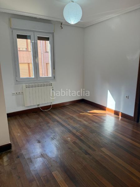 Foto f15d2526-5786-4fbd-b77a-4334faeaa469. Pis amb calefacció a Centro Barakaldo