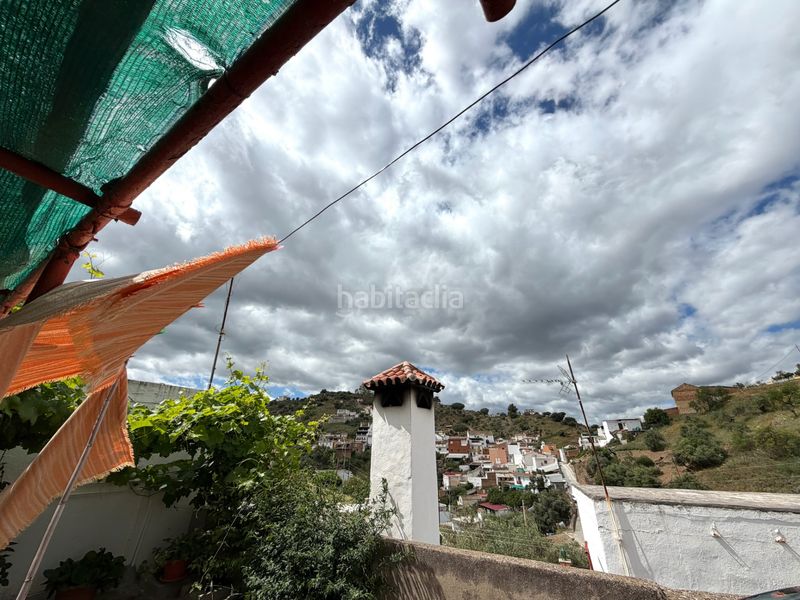 Foto f9f5841b-64fc-49c4-b65b-138617586a58. Casa amb aparcament a Gibralgalía Cártama