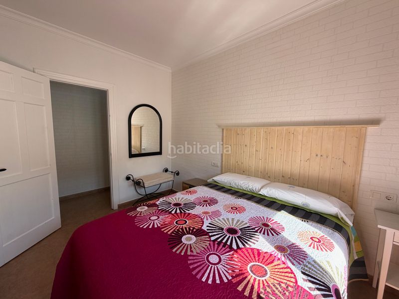 Foto afe1586c-3366-4bab-8968-b1c4e6430306. Casa adossada amb xemeneia aparcament a Ardales