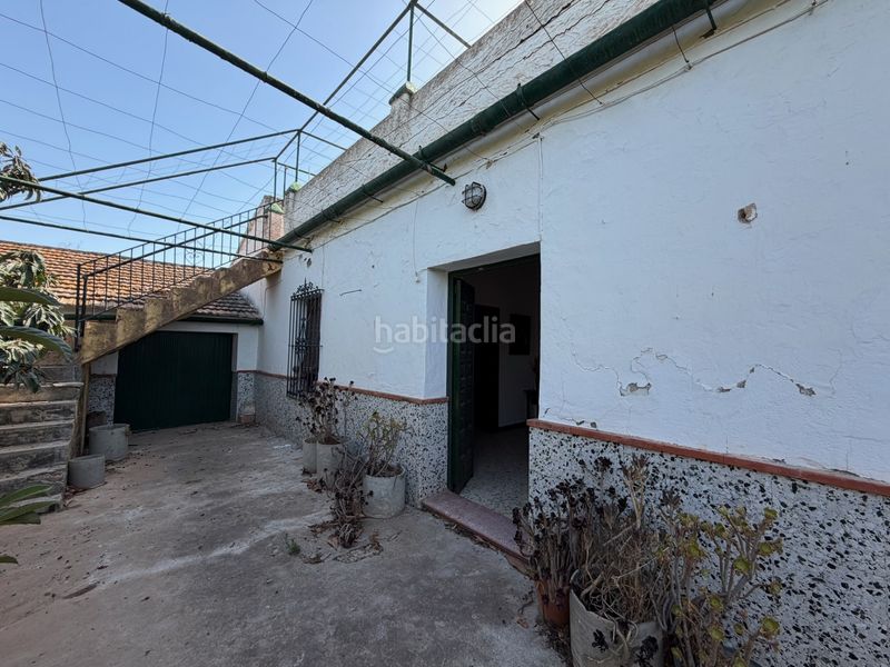 Foto 77c4313b-5a8e-469c-9849-157a1791f038. Masia amb xemeneia aparcament a Álora