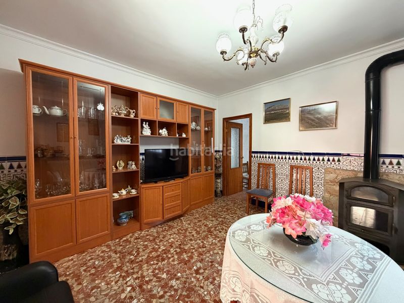 Foto 65d04f1f-de4a-4d7c-ba29-304201c55891. Casa amb xemeneia aparcament a Ardales