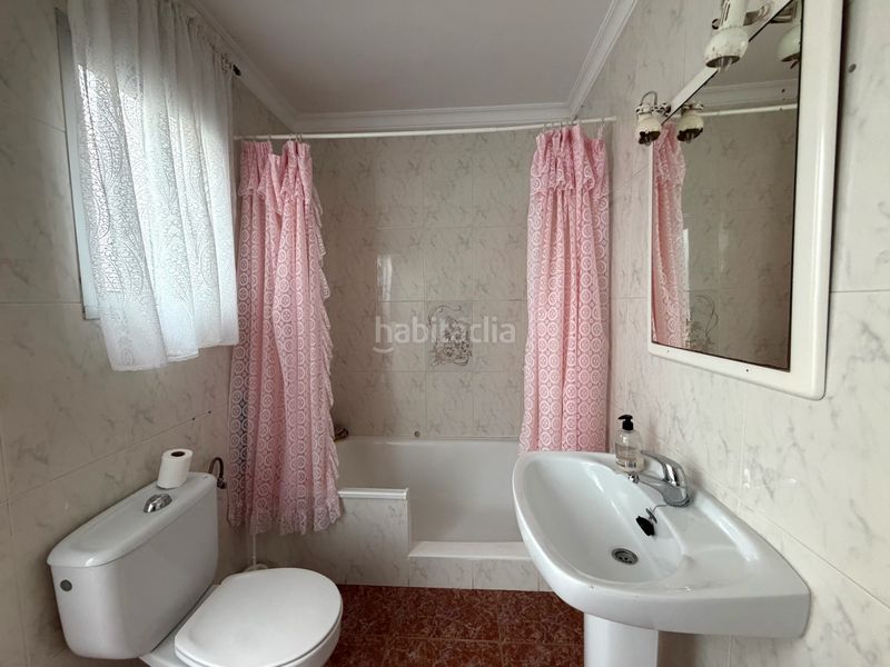 Foto f55f50bf-430b-4380-8a2b-f3e0276c347a. Casa amb xemeneia aparcament a Ardales