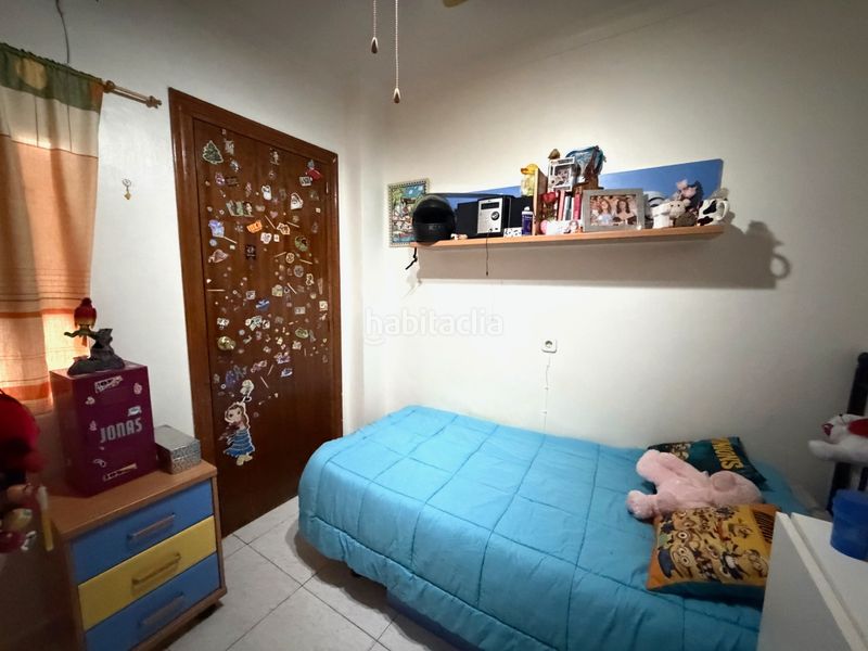 Foto f1584e5a-cd3c-43af-846e-c8e87236600e. Casa amb xemeneia a Álora