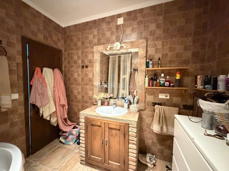 Foto 3c5ef5d9-ccd6-4f93-8b57-530f92234808. Maison avec cheminée dans Álora
