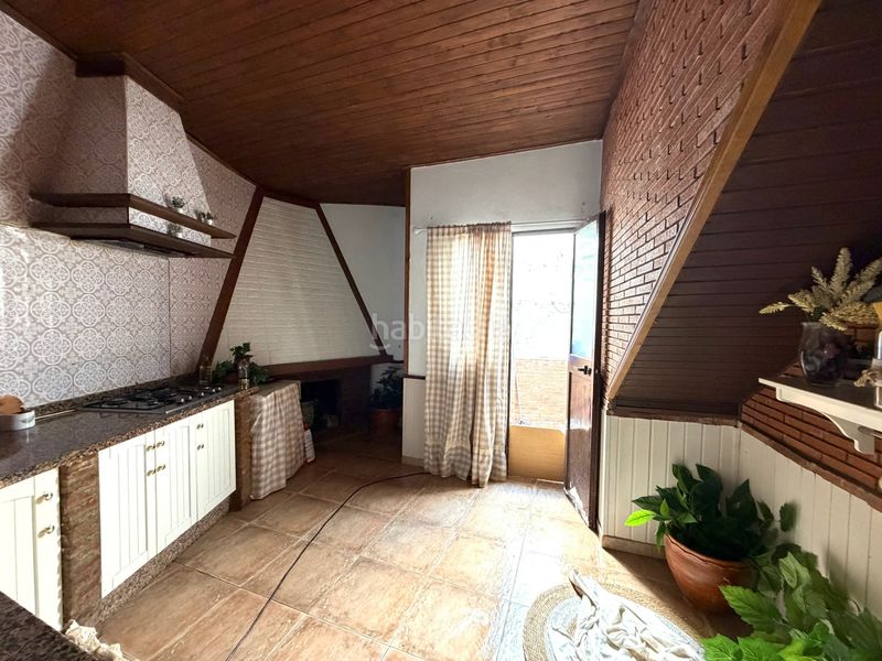 Foto dc4ca424-c81f-4da3-964c-c01e1afe326a. Maison avec cheminée dans Álora