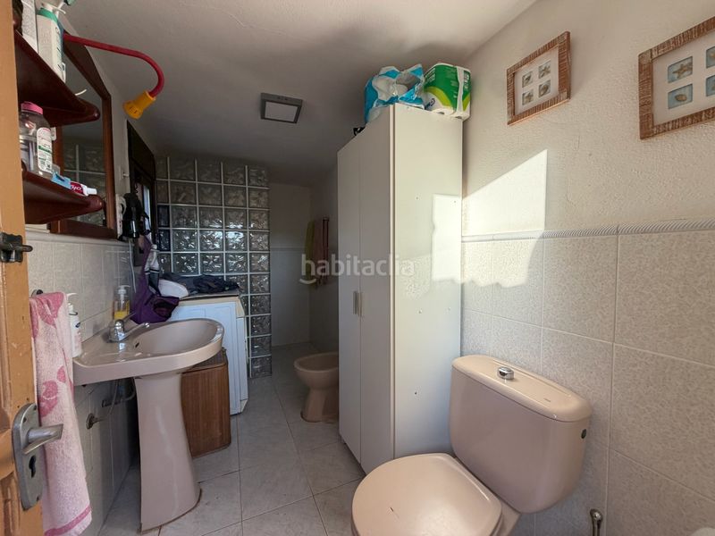 Foto c6448087-85a3-46b3-9415-0cd183ad454d. Masia amb xemeneia aparcament piscina a Pizarra