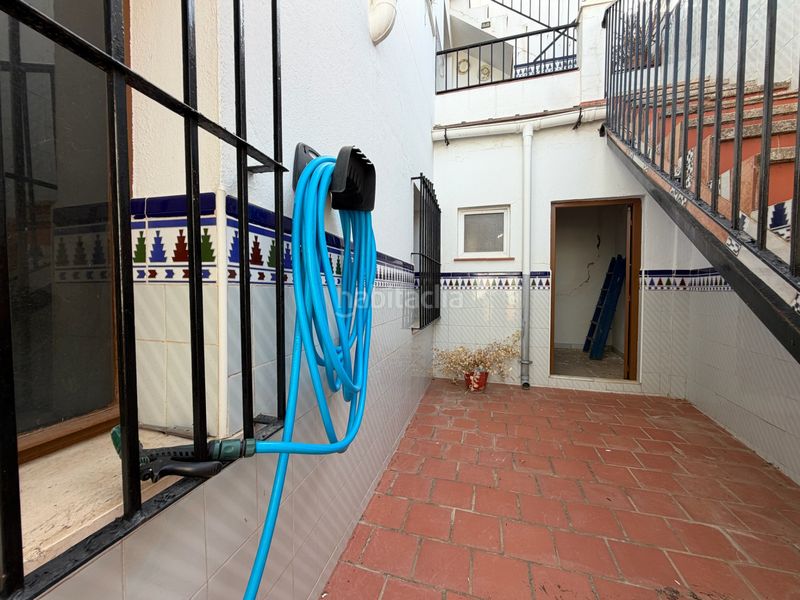 Foto 2c3b8e6a-ae0d-4594-96ba-77745c60a8cf. Casa adossada amb aparcament a Álora