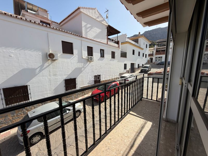 Foto f405c544-3ed9-47db-8958-5400887c07b7. Casa adossada amb aparcament a Álora