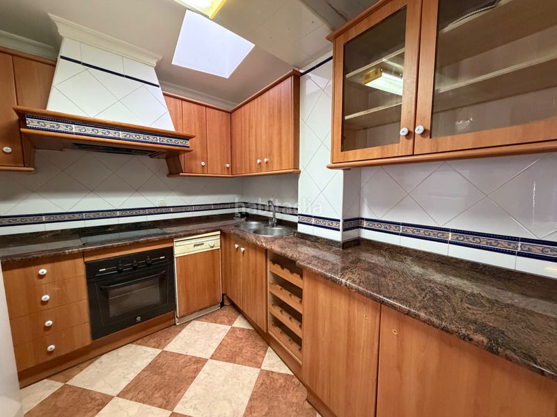 Foto b2638eb7-5be3-4cb3-b371-51134c66fa15. Casa adossada a Álora