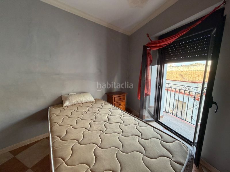 Foto c6de5857-1109-4487-ae44-939003ec6f0c. Casa adossada a Álora