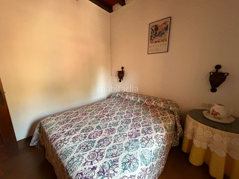 Foto eb7d4363-a35d-47e1-9997-1e5f6eeee2f0. Masia amb xemeneia a Ardales