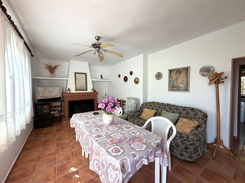 Foto 0c500b6c-bf97-485d-9b64-c8e6df262069. Masia amb xemeneia a Casarabonela
