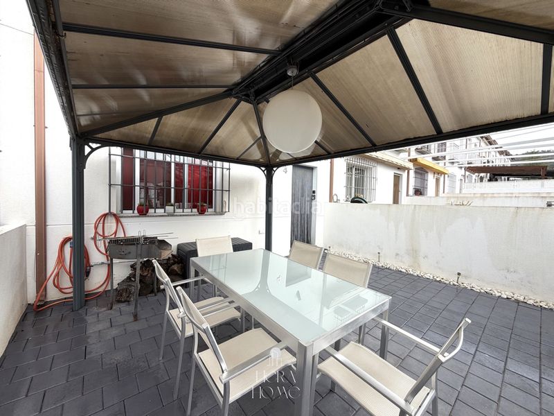Foto 06388d87-377c-4ba2-8b63-0339fb84fccb. Casa adossada amb xemeneia piscina a Álora