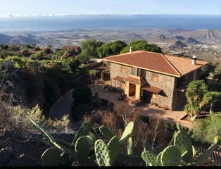 Xalet a Camino altavista 73. Casa en venta en arona