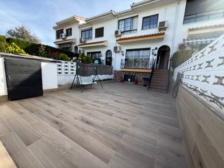 Reihenhaus  Calle pajarillos 14. Magnífica vivienda en arganda