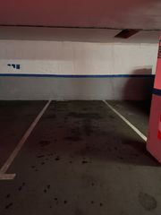 Location Parking voiture à Avenida del ejército 2. Plaza de garaje en alquiler
