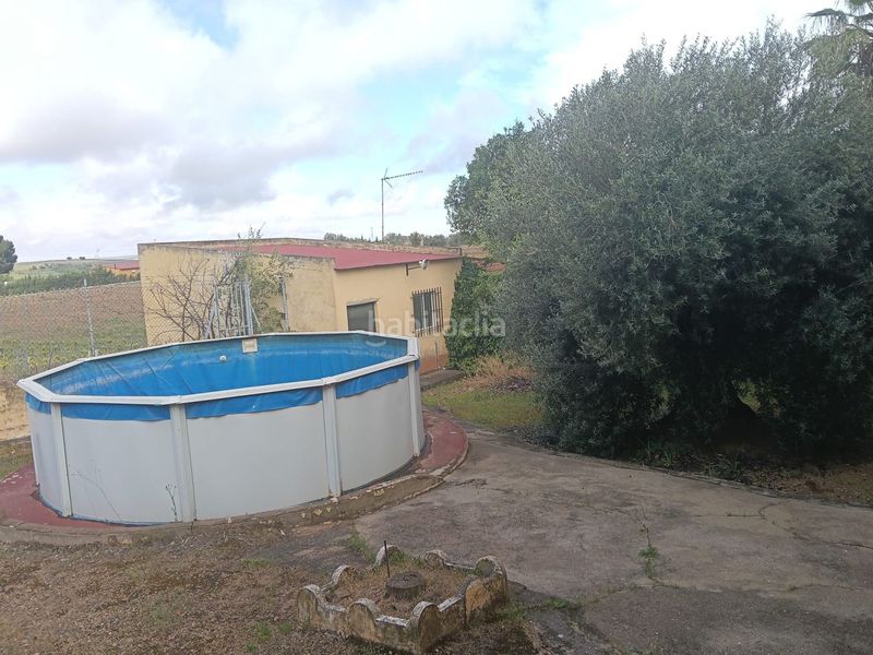 Foto a623a872-b37e-4448-b39c-5771cf7cfafa. Xalet amb aparcament a Almendralejo