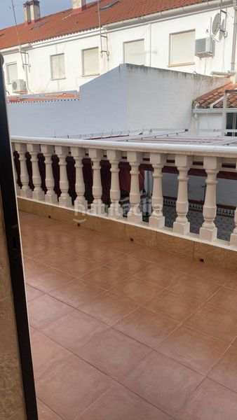 Foto 078a04f8-3075-4e88-810d-c7fc6f6683e4. Casa adossada amb aparcament a Almendralejo