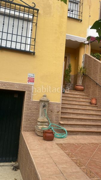 Foto 94fb86bf-1475-46c2-8501-2c5e89325a6e. Casa adossada amb aparcament a Almendralejo