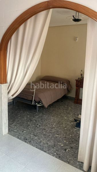 Foto b940b3e1-ad2f-448e-94c9-14539959b0f4. Casa adossada amb aparcament a Almendralejo