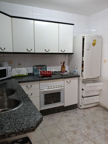 Foto fee7070d-0bc4-4d7f-bbea-61b17cab0238. Pis a Almendralejo