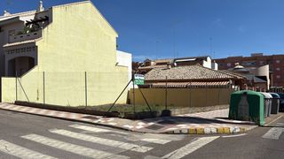 Solar industrial a Almendralejo. Parc. ind. en venta en carretera de la fuente peri  residencia.