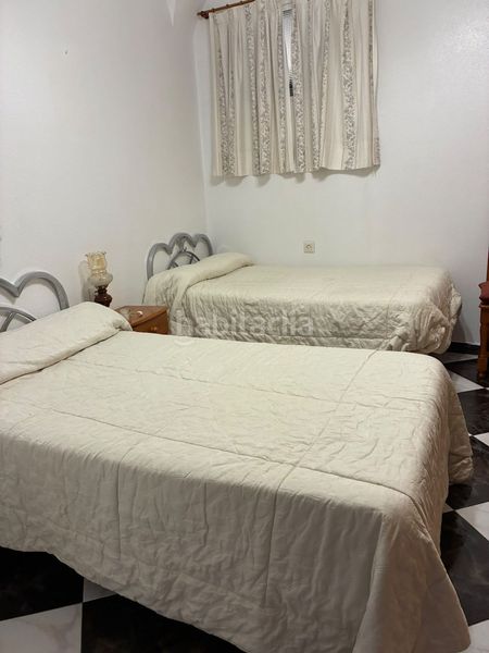 Foto fc2206a5-27bd-40c6-9ddc-df718eb12046. Casa amb aparcament a Almendralejo
