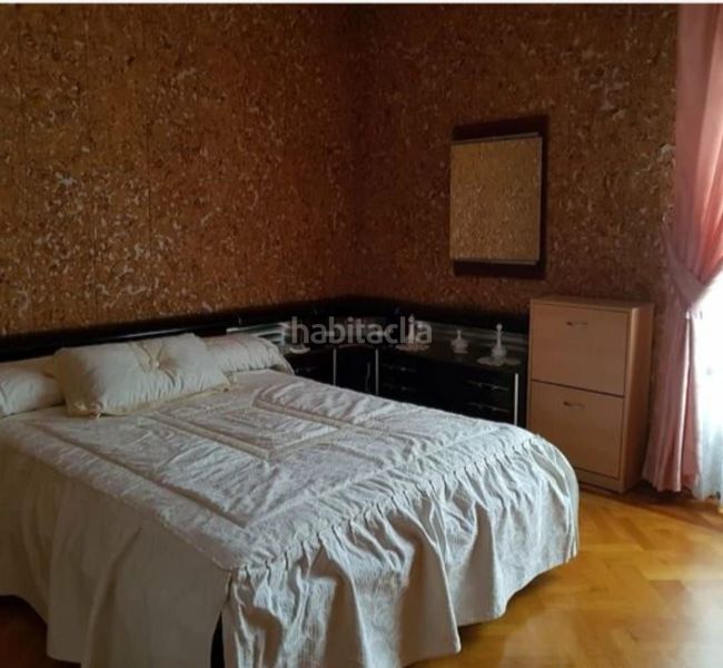 Foto fbf1bd23-cbc4-4947-ad94-d1dbd44db10d. Casa a Almendralejo