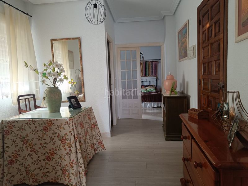 Foto 7b3f0ed2-a9a3-4bee-b24e-bc86fa7a46ce. Pis a Almendralejo